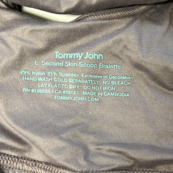 Tommy John Large Second Skin Scoop Bralettes. Like New. Lavender. - Picture 2 of 4